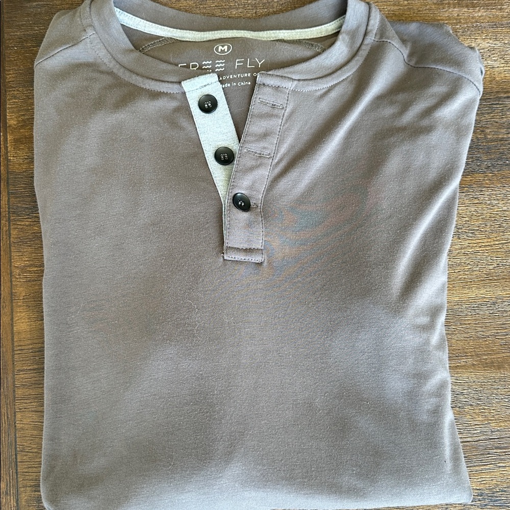 Long Sleeve Free Fly- LIKE NEW